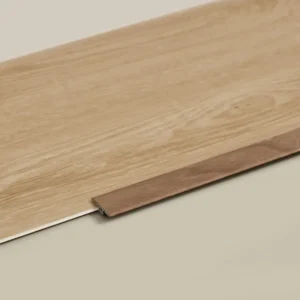 ตัวจบระหว่างห้อง (T-joint) ขนาด 2.5 x 0.5 x 240 ซม. สีไม้สัก 025